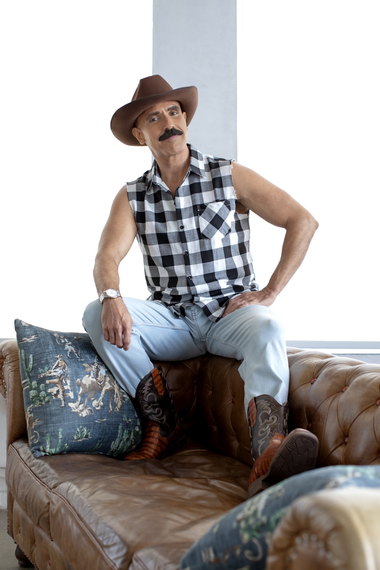 Gabriel Pablo Axarlian editorial modeling image